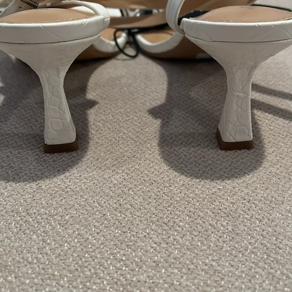 White kitten, heel lace up, wraparound - Picture 4 of 5